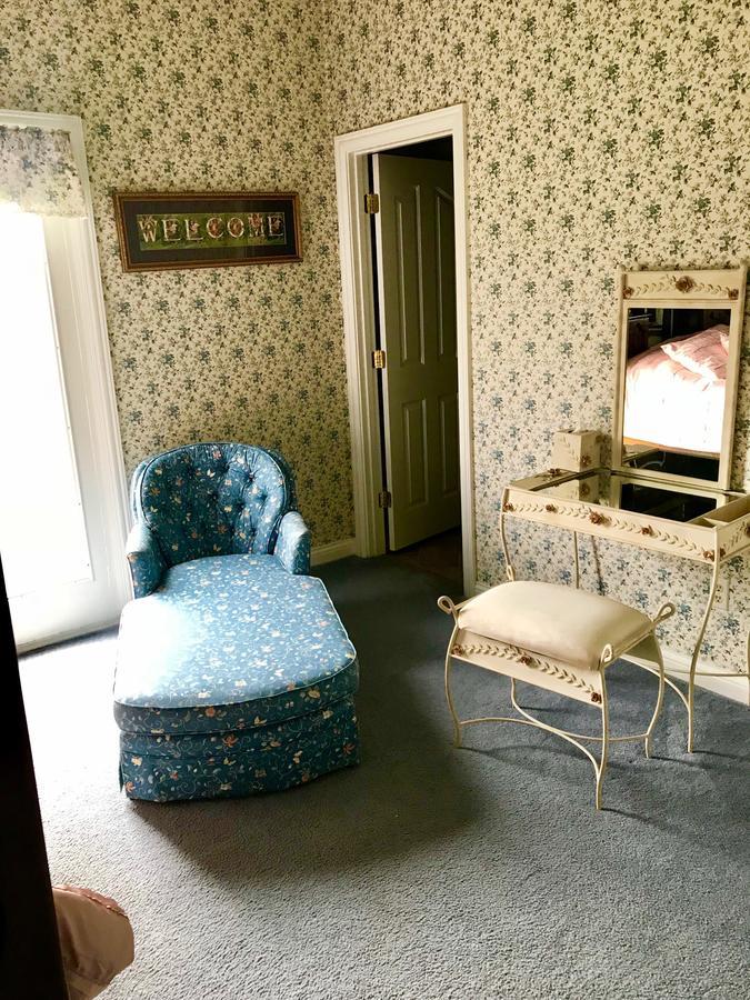 Rabbit Creek Bed & Breakfast Versailles ภายนอก รูปภาพ